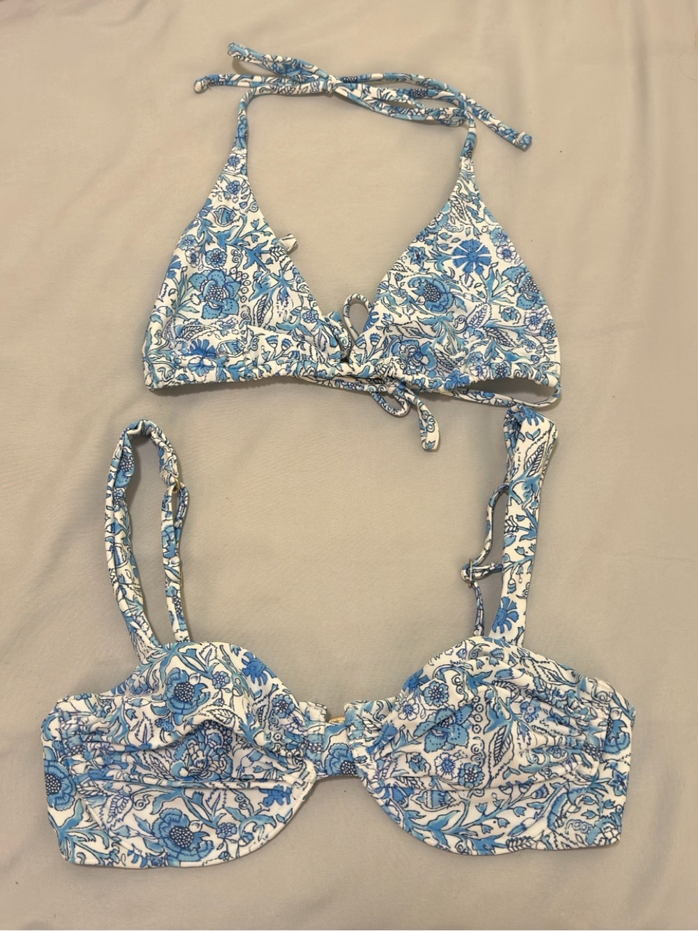 Holister Blue and White Floral Bikini Top Set